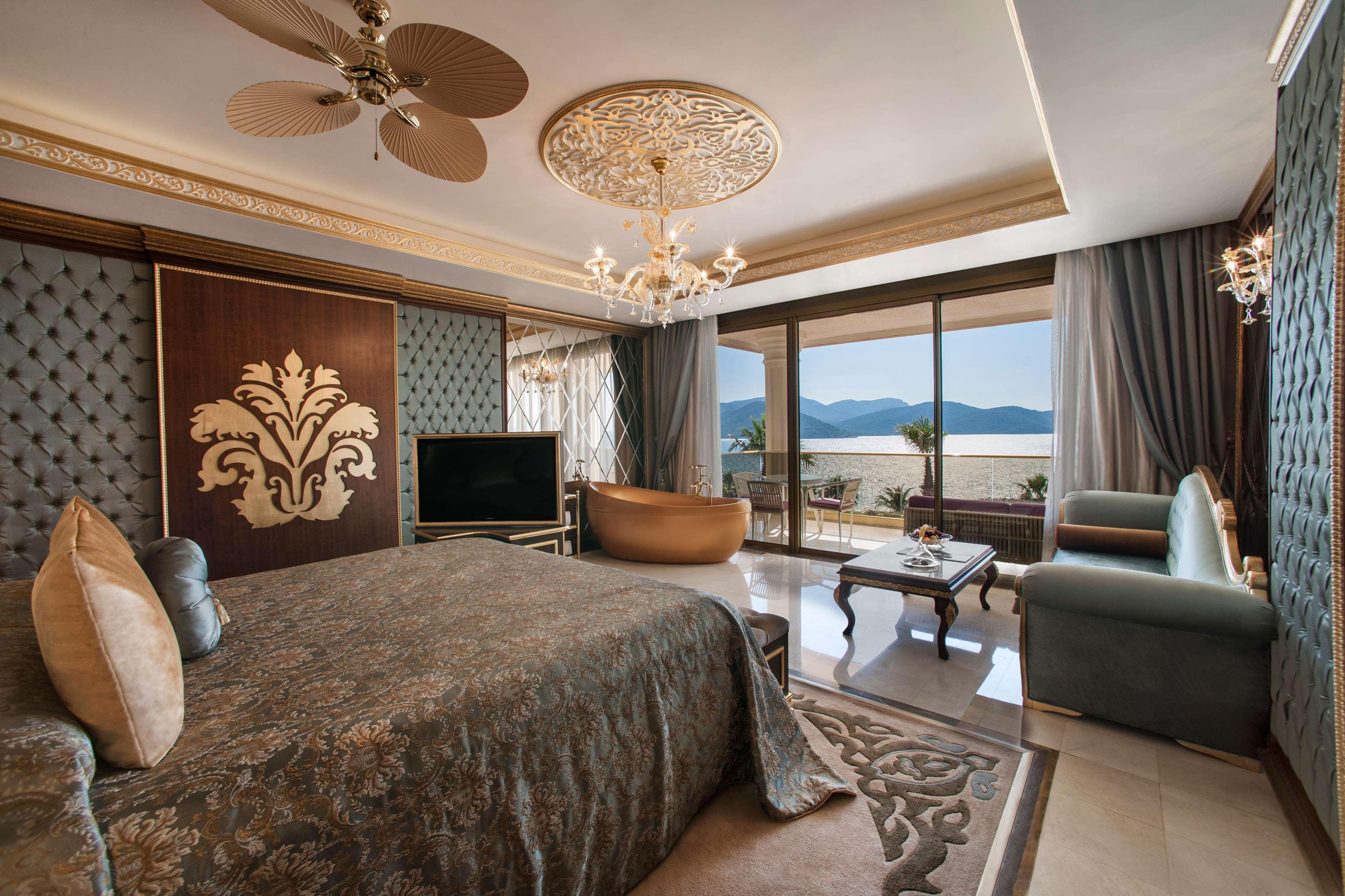 The Plaza Bodrum Torba Exterior foto